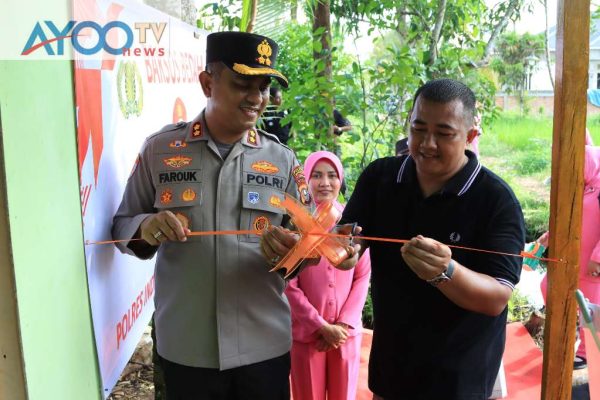 Polres Inhil Bersama Pengusaha Resmikan Rumah Hasil Bedah dalam Rangka HUT Bhayangkara ke-79