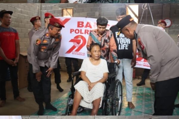 Polres Melawi Salurkan Bantuan* Kursi Roda Sebagai Wujud Kepedulian Menjelang HUT Bhayangkara ke-79